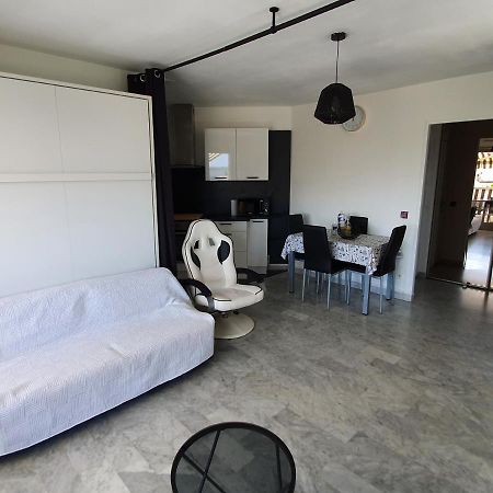 Superbe Appartement Plage Saint-Laurent Du Var Luaran gambar