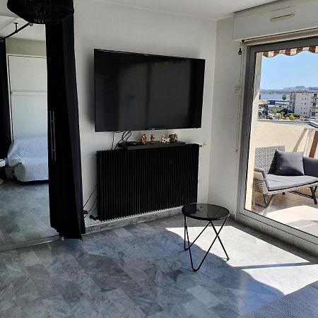 Superbe Appartement Plage Saint-Laurent Du Var Luaran gambar