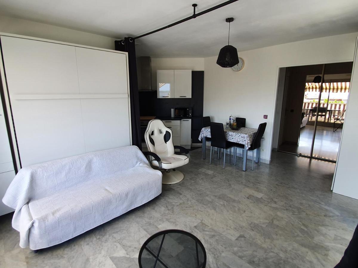 Superbe Appartement Plage Saint-Laurent Du Var Luaran gambar