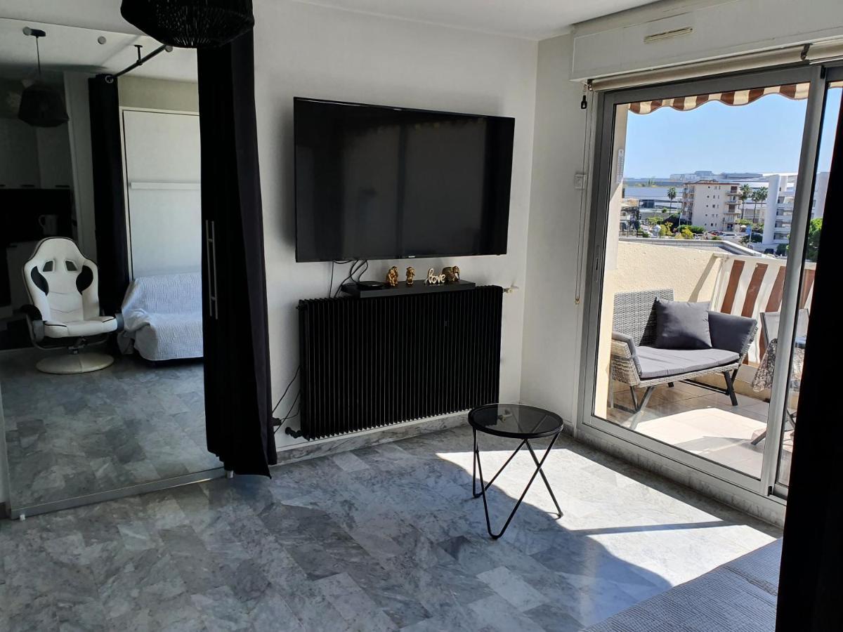 Superbe Appartement Plage Saint-Laurent Du Var Luaran gambar